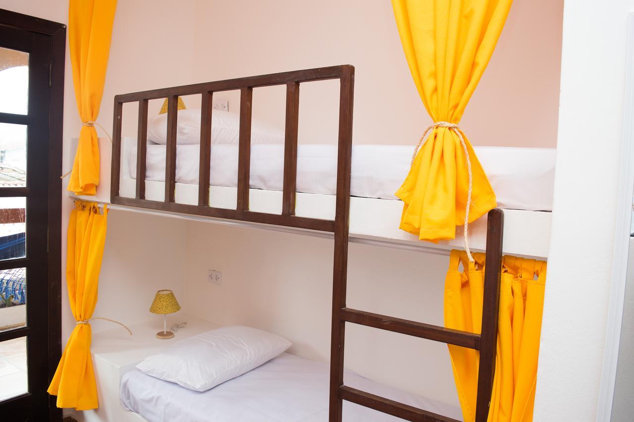 אובטובה Santo Quintal Hostel מראה חיצוני תמונה