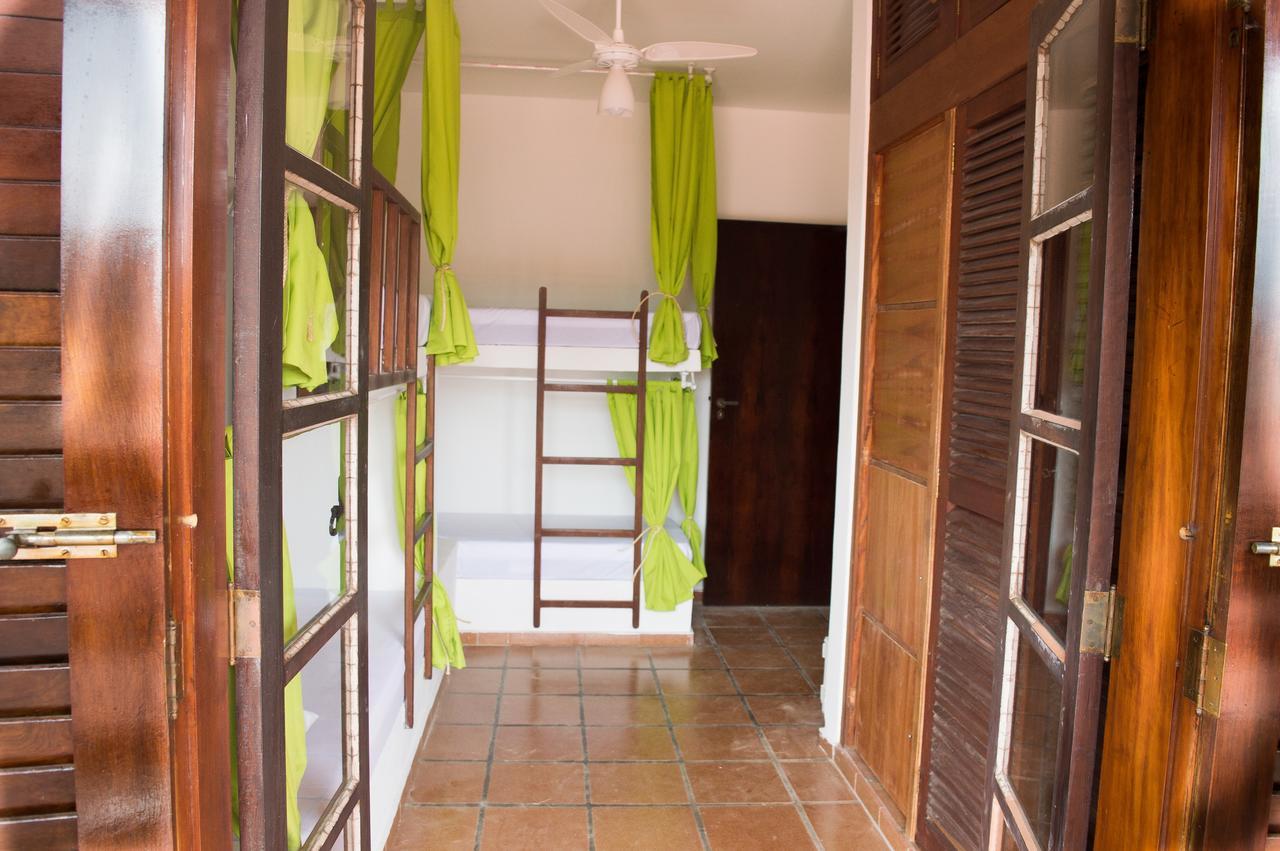 אובטובה Santo Quintal Hostel מראה חיצוני תמונה