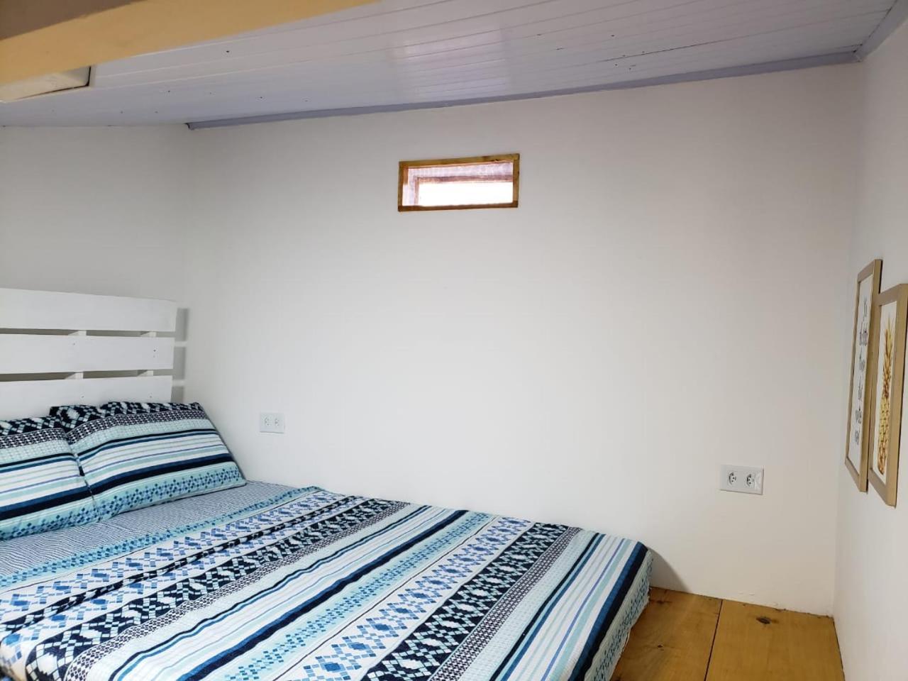 אובטובה Santo Quintal Hostel מראה חיצוני תמונה