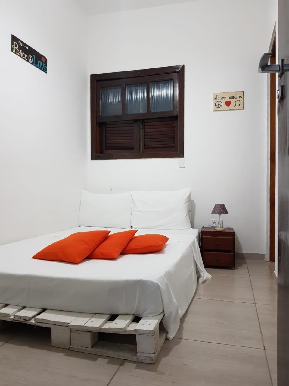 אובטובה Santo Quintal Hostel מראה חיצוני תמונה
