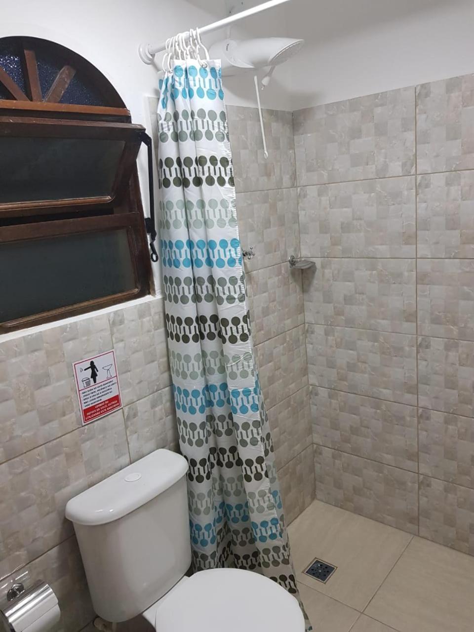 אובטובה Santo Quintal Hostel מראה חיצוני תמונה